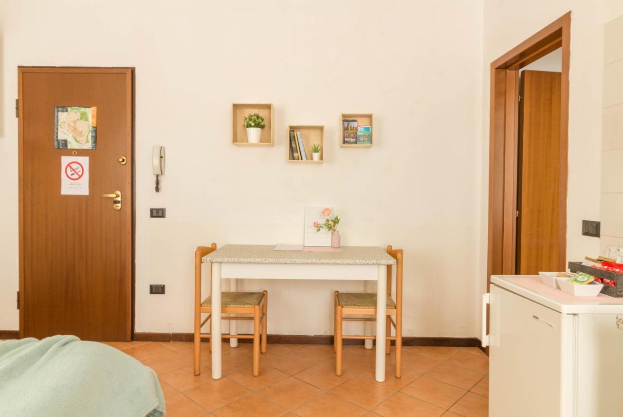 La Rosa Lägenhet Ferrara Exteriör bild