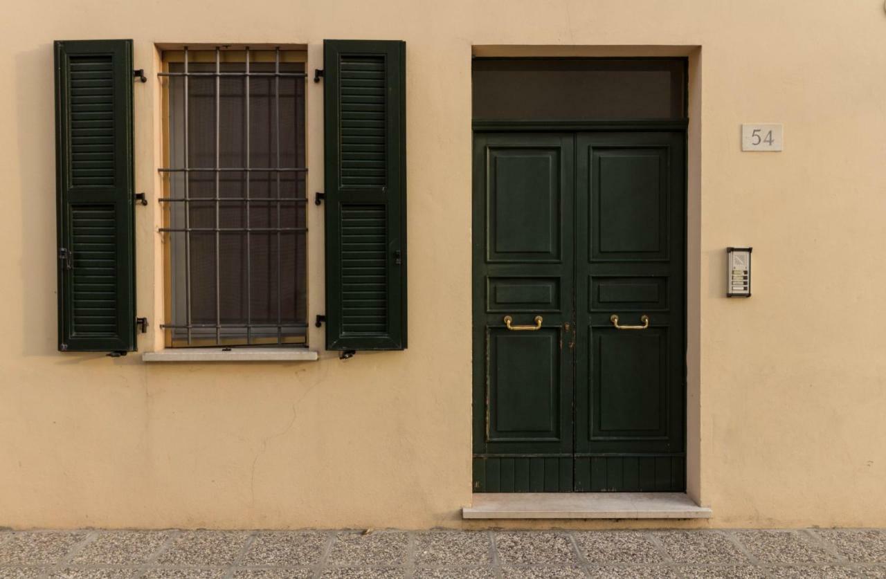 La Rosa Lägenhet Ferrara Exteriör bild